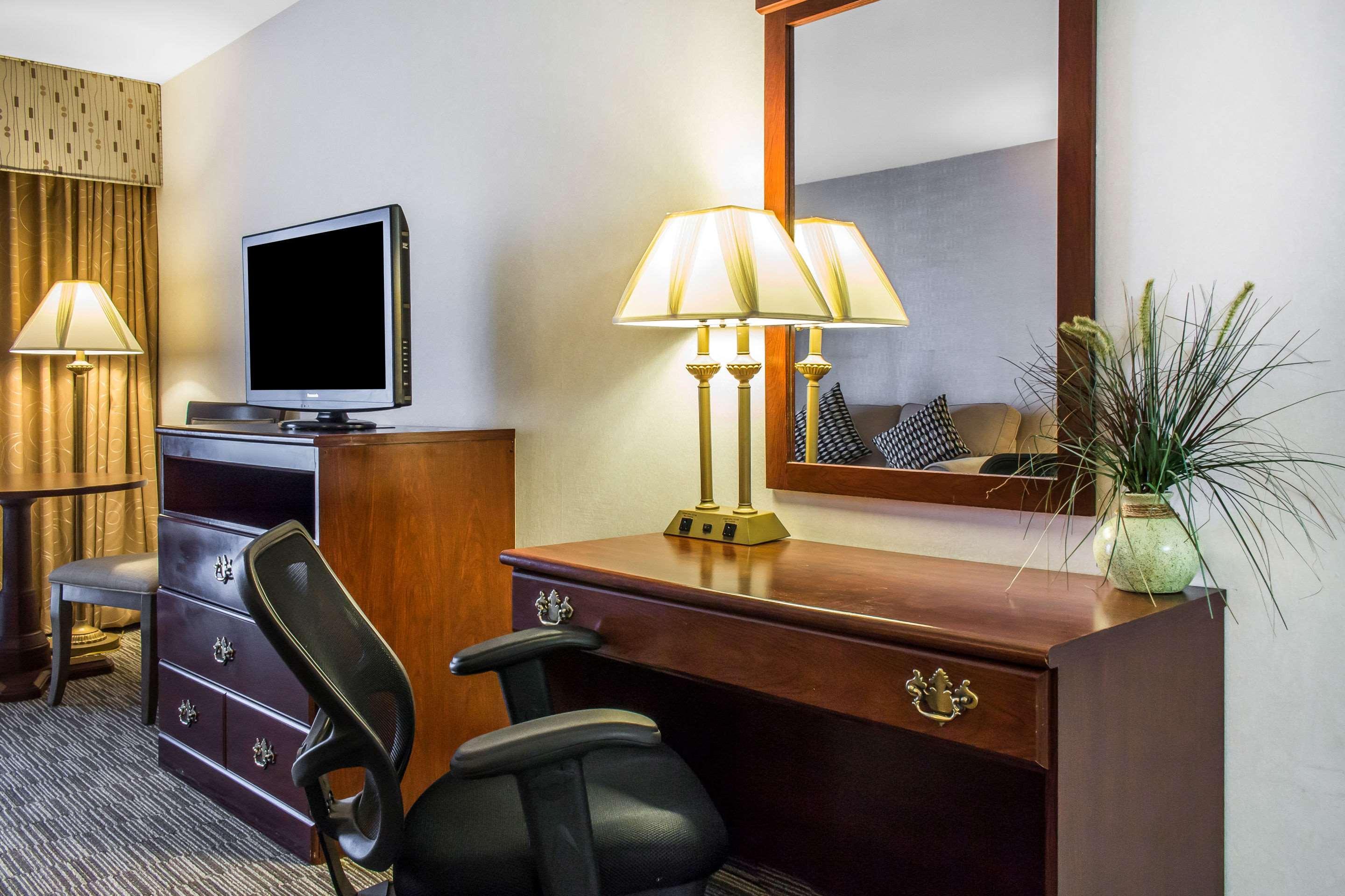 Clarion Hotel Philadelphia International Airport Essington Εξωτερικό φωτογραφία