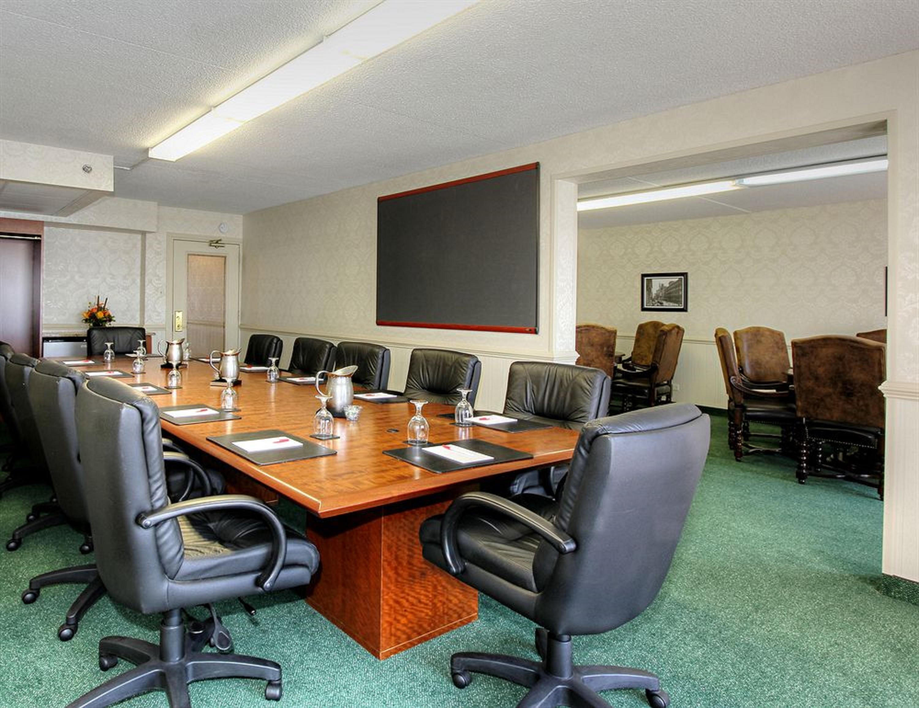 Clarion Hotel Philadelphia International Airport Essington Εξωτερικό φωτογραφία